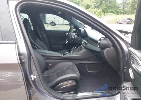 2018 Alfa Romeo Giulia Quadrifoglio Rwd from USA, damaged, VIN ZARFAEAV9J7581575